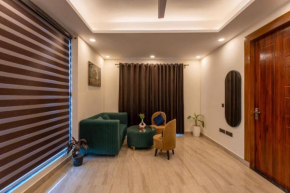 Radiant Private 1BHK Apartment On Golf Course